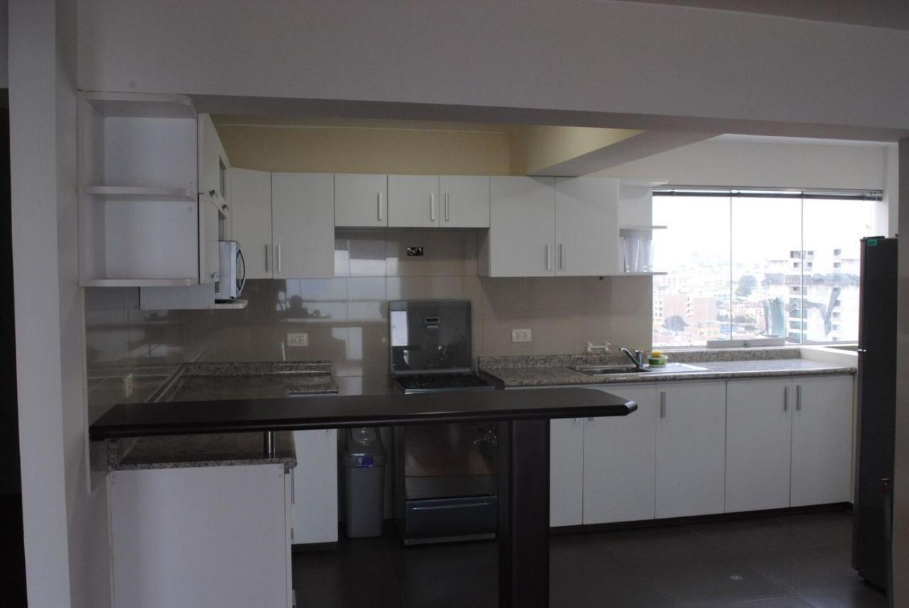 Beachfront Condo San Miguel Lima Exterior photo